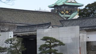 徳川家康が建てた、大阪城の正門。
