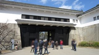 現存する、日本一大きな多聞櫓。