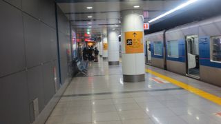 乗り換えなしで便利