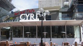 ハーバーを見て風を感じながら