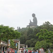 ゴンピンビレッジと大仏