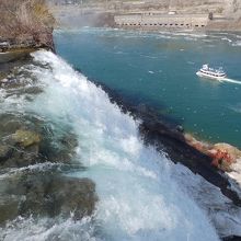 ブライダルベール滝を真上から