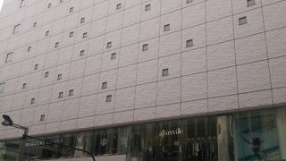 丸井新宿店です