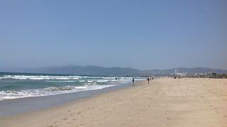 開放感あふれるビーチ