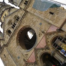 末焼け残った西側の塔