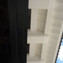 下から見上げるとこんな感じ…