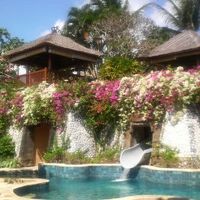 こちらも同じくホテル内のプール！