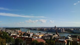 ブダ側の丘に広がる一帯。景色が最高