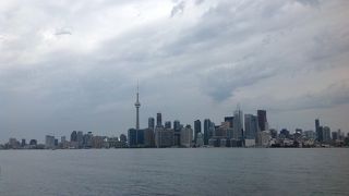 日本の四国くらいの大きさの湖