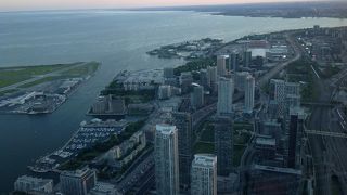 地下鉄は頻度が高く早くてとても便利