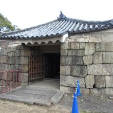 2.4mも有るという壁