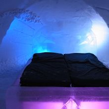 雪と氷のホテル、客室