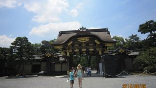 徳川家の栄華をしのぶ二条城