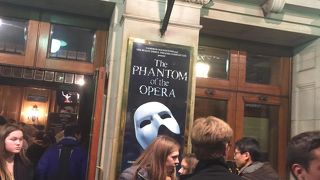 ロンドンの夜はミュージカルを観る