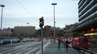 駅裏のトラム停留所