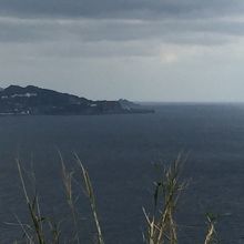 高島と右端に少しだけ軍艦島も見えます。