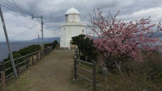 日本で一番古い鉄造洋式灯台でした。