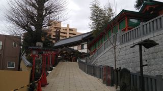 金運アップの穴八幡宮