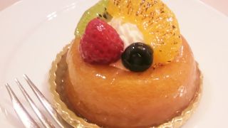 下の方のフロアの喫茶店より空いている