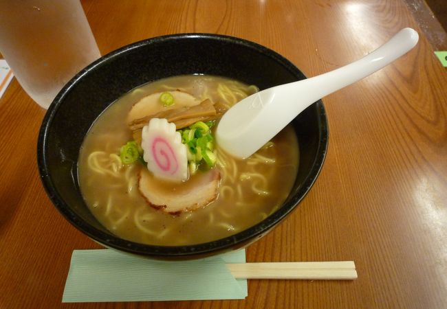 豚骨醤油ラーメンのお店