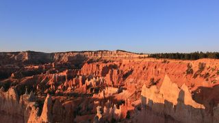 神々しいまでの朝焼け