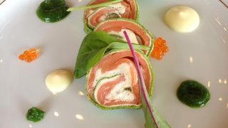 新宿で素敵なレストランをやっと見つけました