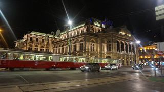 オペラ座に合う見栄え