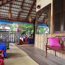 二階のﾃﾗｽ席(3)