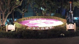 夜はライトアップ