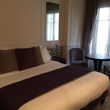 ラ クレ ルーブル パリ バイ ザ クレスト コレクション