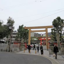 生田神社の入口