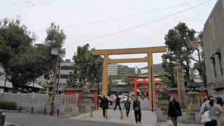 三宮近くの大きな神社