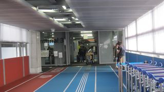 都心からはバスが安くて便利