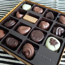 チャンギ空港で買ったシンガポール・バージョンと同じ中身でした