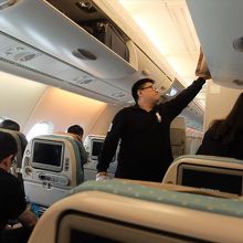 A380-800上階のエコノミー・クラス。