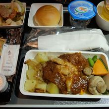 前は、これにスナックも付いていたけどな。