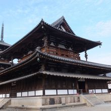 12月平日の朝は人もいない