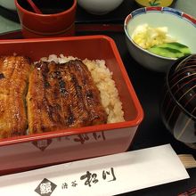 おいしすぎる鰻重