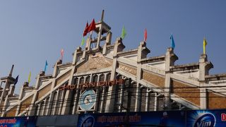 タンディン市場