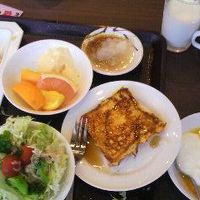 朝食バイキング　焼き立てフレンチトースト　食べ過ぎました