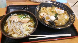 みっぱらイオン内の刀削麺