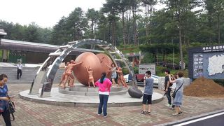 トンネルの中は寒いです。