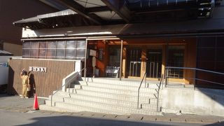 おすすめの強酸性の温泉です。