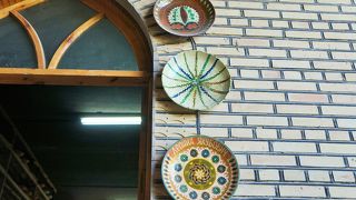 ブハラから約１時間、陶器工房とメドレゼの町