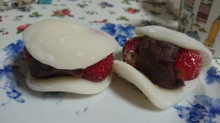 いちごが二つ入ったいちご大福