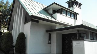 1882年に創立された歴史のある教会