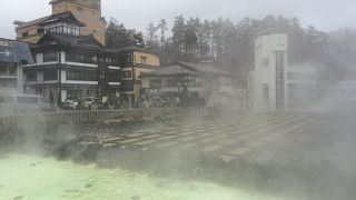 草津温泉のシンボル