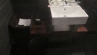 平日のシャワールームは混雑