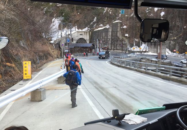 平湯から中ノ湯までは登山客でいっぱい