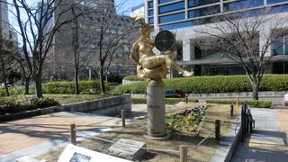 外人専用、日本初の公園だったが、今では大震災を追悼する場に